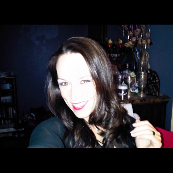 Meet your Posher, Consi - Picture 5 of 6